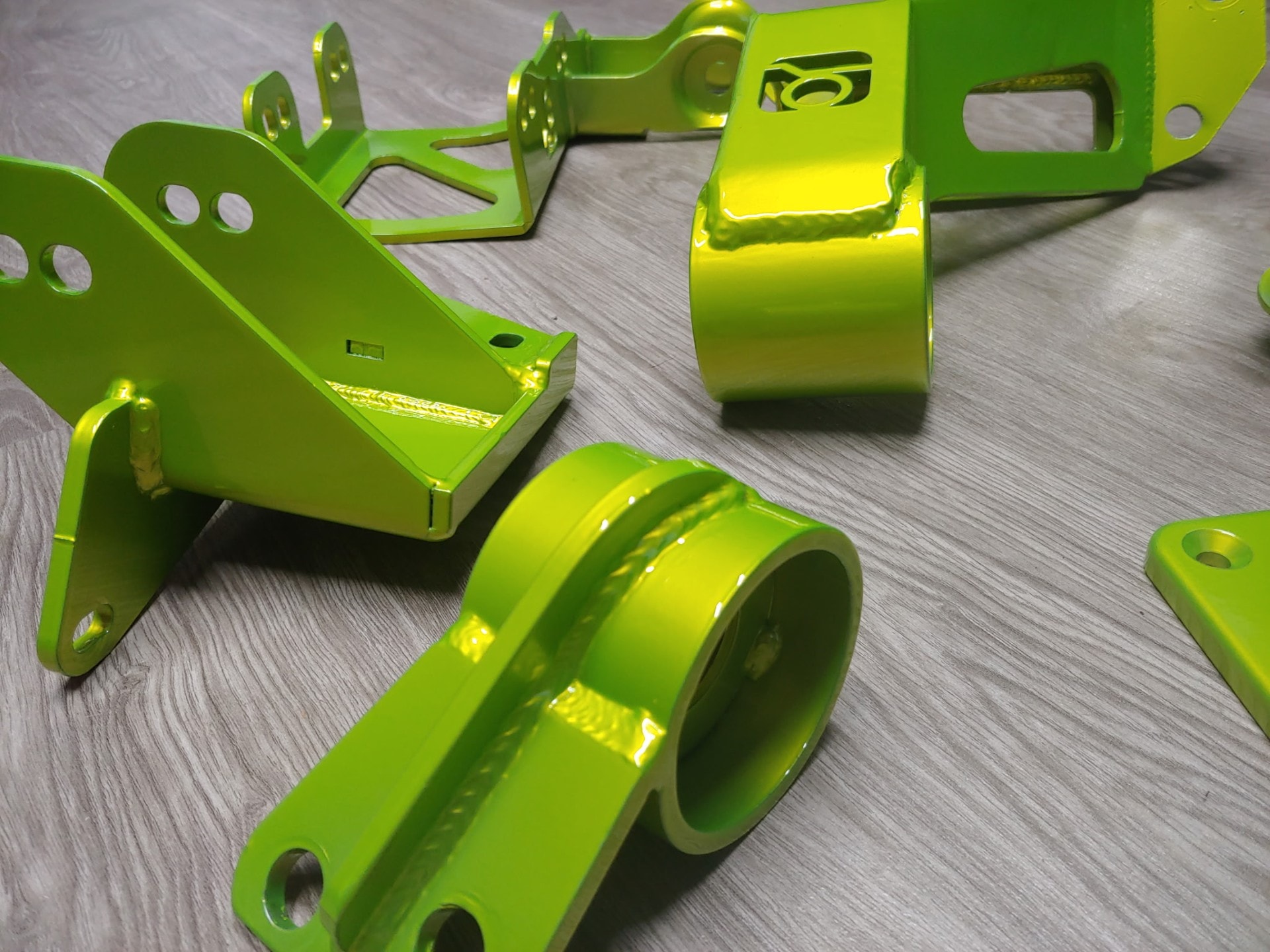 Powder coated suspension brackets
