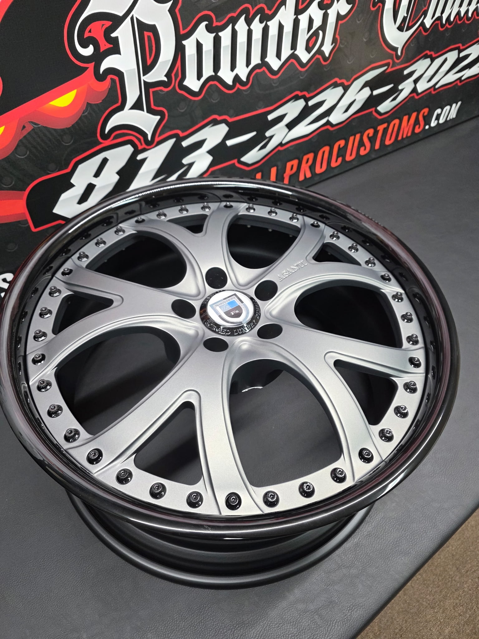 Custom powder coated alloy wheels